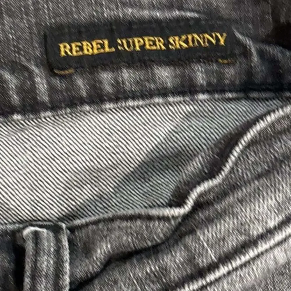 Lucky Brand Rebel Super Skinny Jeans, Gray Washed Denim, Size 32x32‎